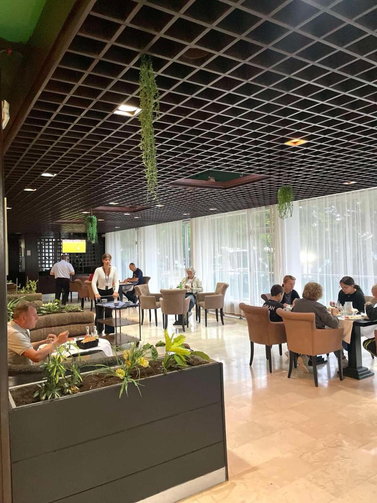 Corpus A - Hotel Albatros Улцинь Экстерьер фото